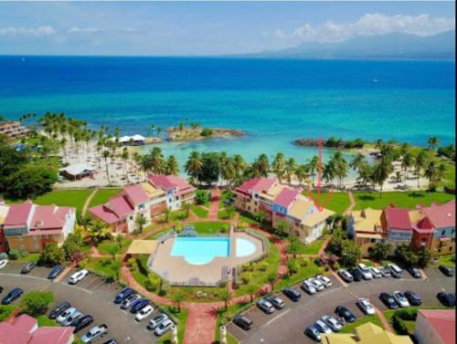 Bas du Fort Apartment | Marisol les pieds dans l eau