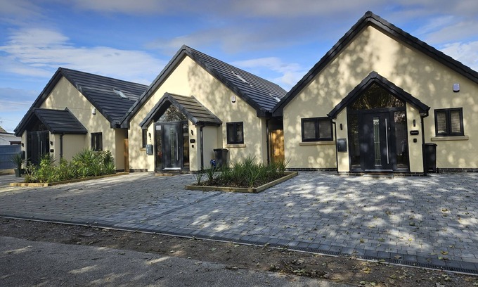 Llanasa Cottage | MARITOS, pet friendly, character holiday cottage in Talacre