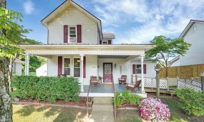Laurelville House | Marjie's Retreatnn