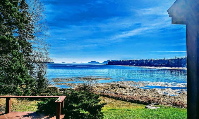 Hancock House | Mark's Waterfront Sea Cottage, beach, Acadia