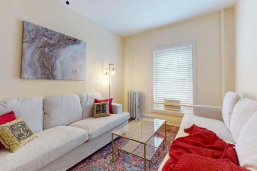 Downtown Apartment | Market Street Memories