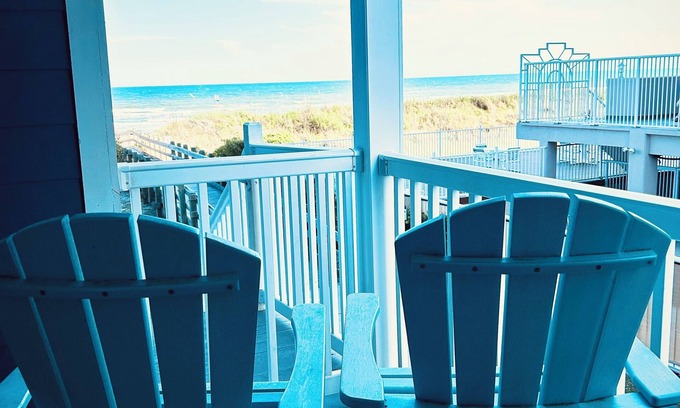 Ash Condo | Marley Cove: Beautiful Condo in Cherry Grove, NMB Just Steps from the Shore