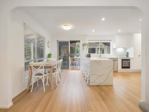 Maroochydore House | Maroochy 4 Bedroom Family Beachhouse
