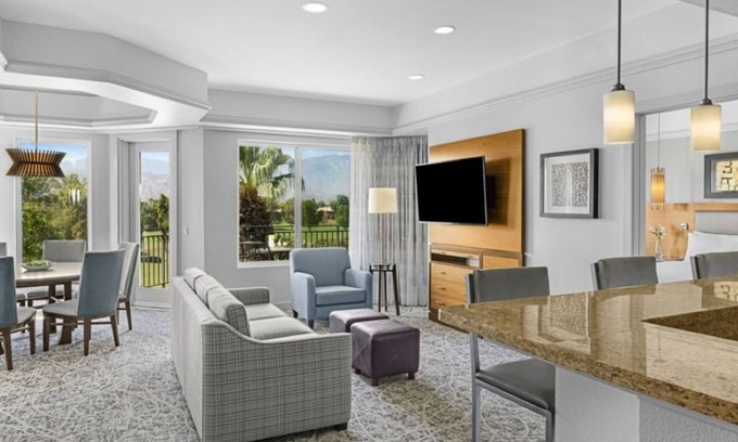 Palm Desert Resort | MARRIOTT DESERT SPRINGS VILLAS II- ONE BEDROOM + Kitchen + Living Room SLEEPS 4