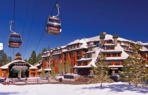 South Lake Tahoe Hotel | Marriott's Timber Lodge