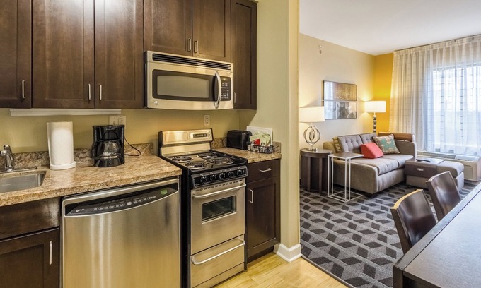 Murlin Heights Hotel | Marriott TownePlace Suites Dayton North