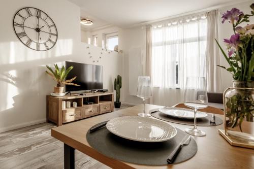 Saint-Laurent Apartment | Marshmallow