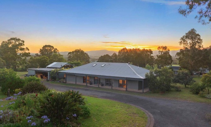 Lovedale House | Martha's Homestead
