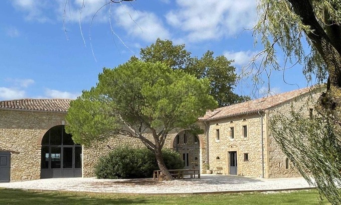 Saint-Felix-Lauragais House | Martin's Stables