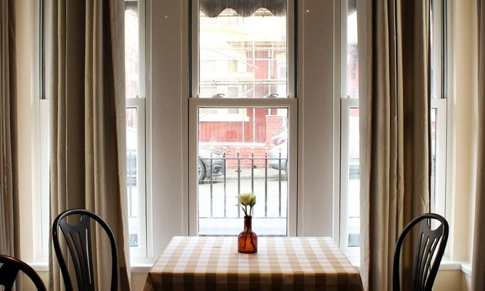 Porthcawl Bed & Breakfast | Mary House