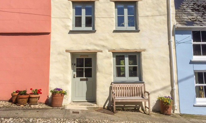 Mylor Bridge Cottage | MARY'S HOUSE, pet friendly, luxury holiday cottage in Mylor Bridge