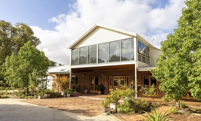 Lakelands House | Mary's Retreat 5x2 with Pool/Bush Escape