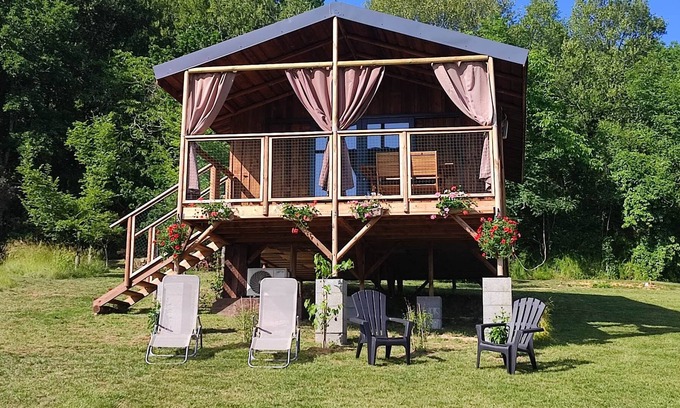 Tremolat Cabin | Maryflo hut ( 2 )