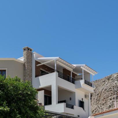 Vlychadia Apartment | Marys Beachfront Villa