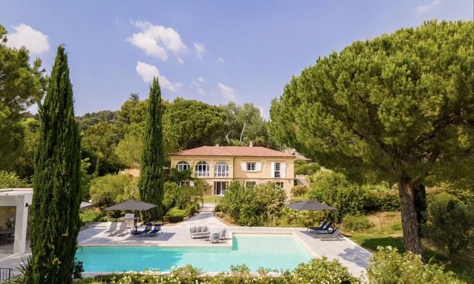 Aix-en-Provence Villa | Mas de 6 Chambres, Piscine, Jardin, Salle de Sport