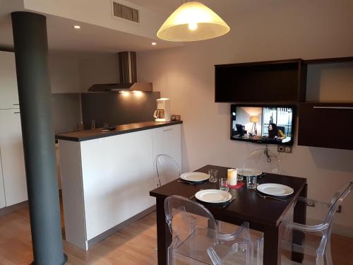 St.-Remy-de-Provence Apartment | Mas de Valrugues Holifrance