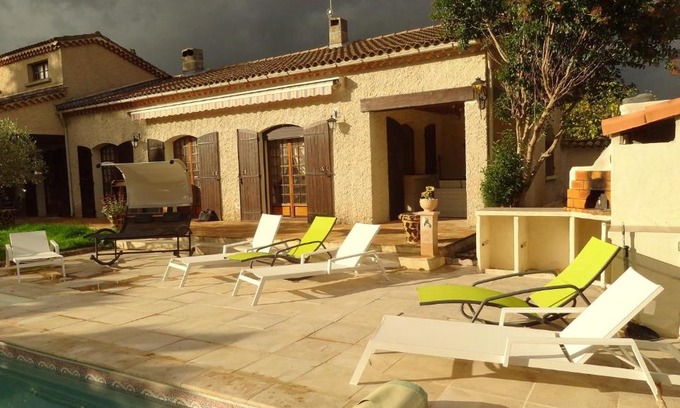 Vedene Villa | Mas des GRIVES