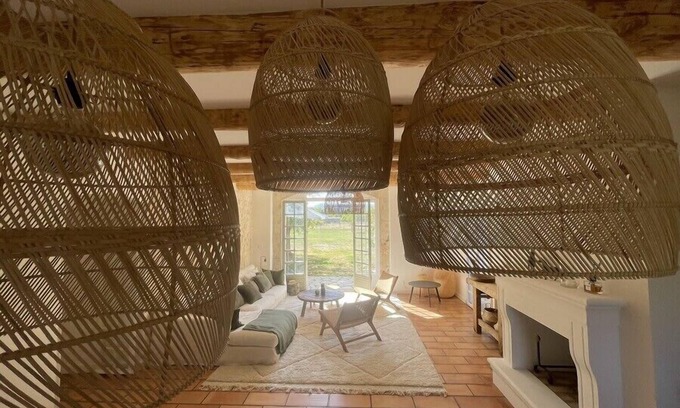 Mallemort House | Mas la Pradelle, at the gates of the Luberon, ideal for 12 people