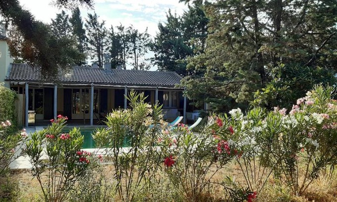 Meynes House | Mas Saint Joseph