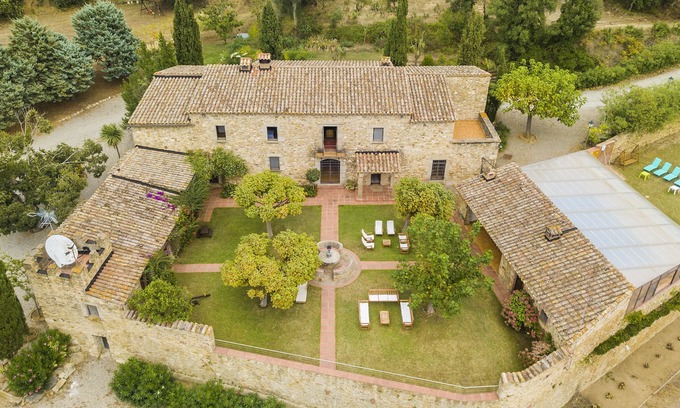 Calonge Cottage | Masia Calonge. 4km from the beach and with pool