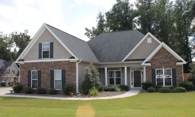 Grovetown House | Masters rental. Spacious house in lovely Grovetown. Sleeps 6