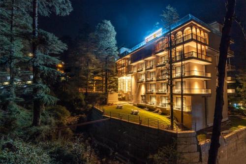 Dharamshala Hotel | Mastiff Select Mandavya Dharamkot, McLeodganj