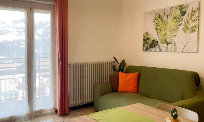 Cremeno Apartment | MAT Cremeno Rocco 3 · Large cosy mountain view apt for trekking lovers