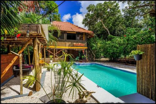 Rio Seco House | Matambú Casita Charming & Rustic with Shared Pool