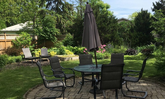 Historic Old Town Bed & Breakfast | Matisse Bed & Breakfast