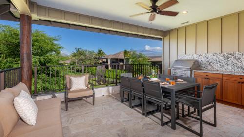 Kamuela House | MAUNA KEA SUNRISE Distinguished 4BR KaMilo Home with Private Beach Pass