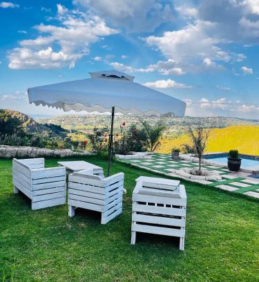 Greater Johannesburg Metropolitan Area House | Maupa Mountain view