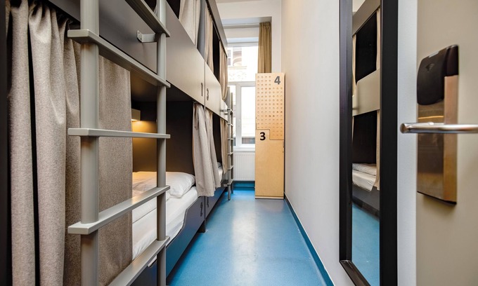 Erzsebetvaros Hotel | Maverick Athenaeum