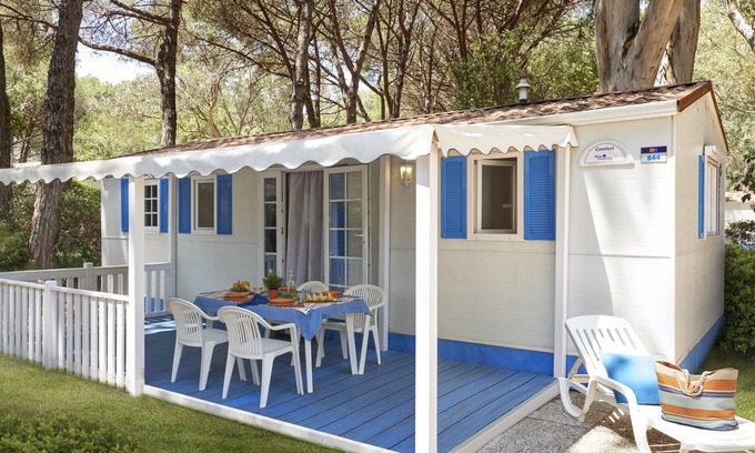 Baia Domizia House | Maxi Caravan Comfort by Interhome
