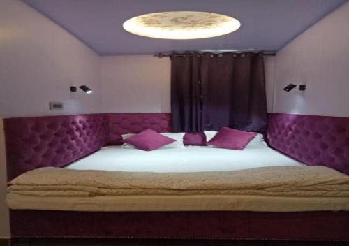 Taj Ganj Hotel | Maya Hotel & Restaurant