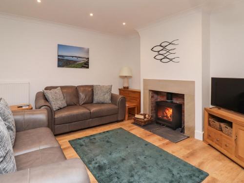 Seahouses House | Maywood