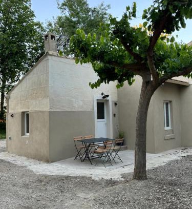 Arles Apartment | MAZET en CAMPAGNE