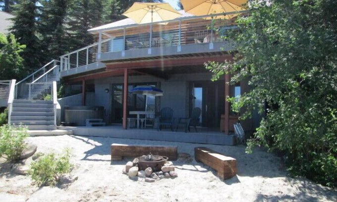 McCall Cabin | McCall Beach House on Payette Lake, Private Dock, Hot Tub, All Season Rental