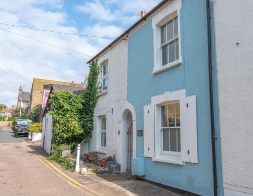 Broadstairs House | McEnroe Cottage - Heart of Town - Beach
