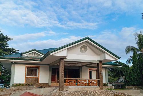 Guihulngan Hotel | McKinley Grand Marina Hotel and Resort