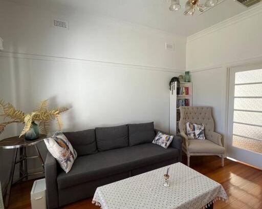 McKinnon Villa | McKinnon three bedroom cosy house