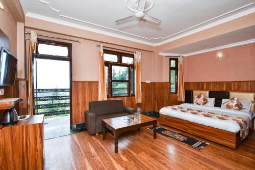 Dharamshala Hotel | Mcleodganj Hotel Varuni Best Budget Hotel Near Dalai Lama Temple