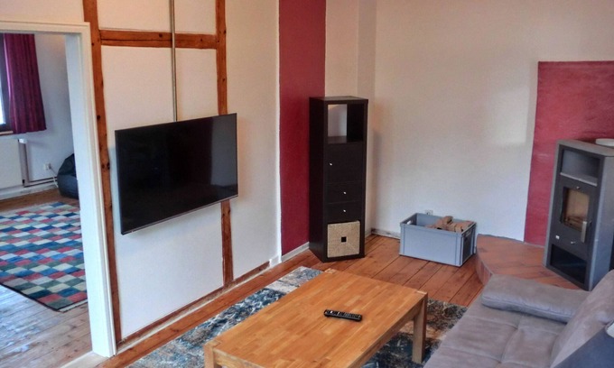 Hildesheim District Apartment | MCM Comfort Apartment Gamma with 2 bedrooms, completely renovated