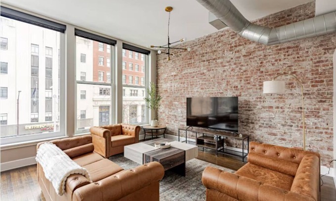 Wholesale District Apartment | McOuat Place 6A - Luxury 1 Bed Downtown Indy Apartment Prime Location