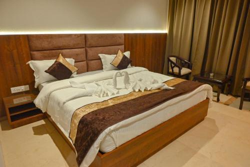 Mathura Hotel | MD FARMS AND RESORTS
