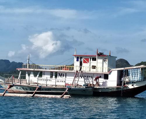 Coron Town Proper Boat Rental | MDI DIVESHOP