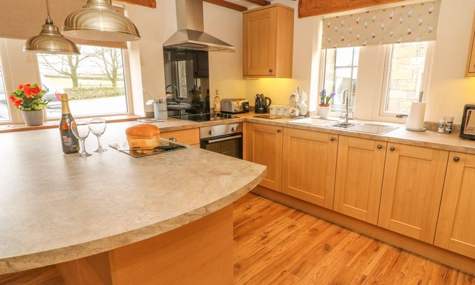 Cowling Cottage | Meadow Cottage