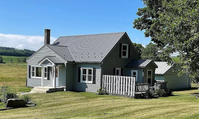 Jefferson Township Other | Meadow Creek Farm Guest House
