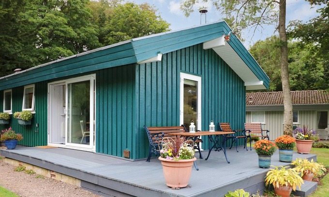 Eyemouth Cabin | MEADOW LODGE, family friendly, with open fire in Coldingham