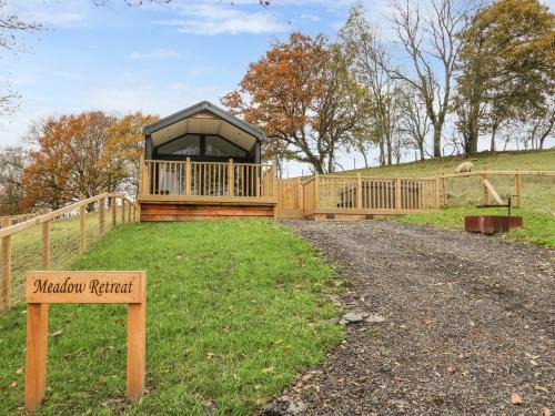 Llandrindod Wells House | Meadow Retreat
