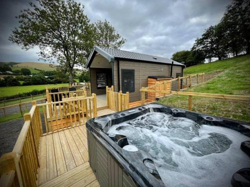 Rhayader House | Meadow Retreat